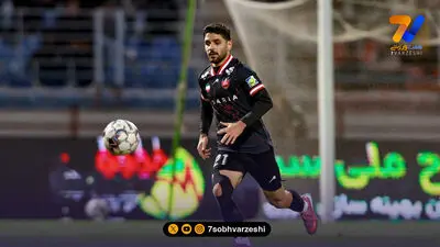 محمد عمری پیراهن هفت به تن کرد ولی پرسپولیس قهرمان می‌شود؟