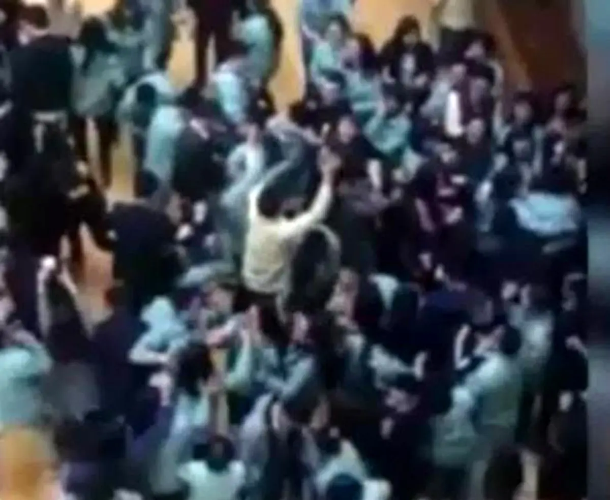 ویدیو هفت|رئیس دست‌ودلباز