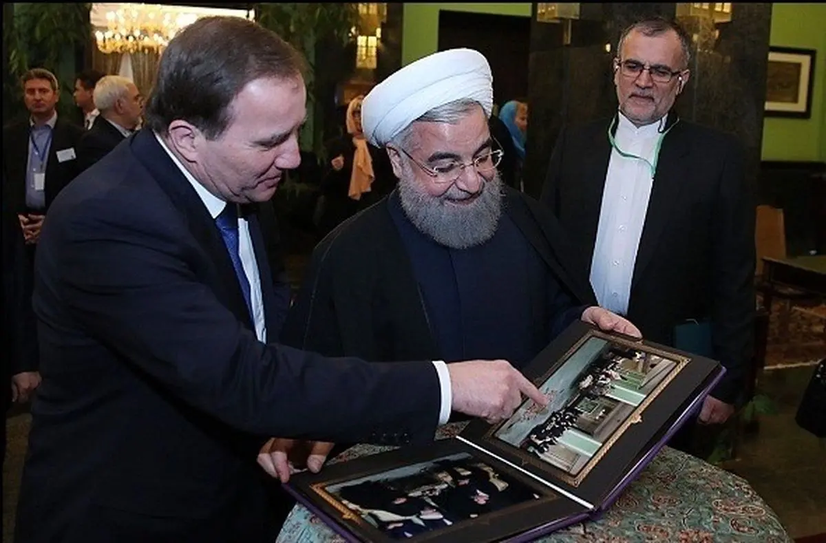 هدیه روحانی به نخست وزیر سوئد