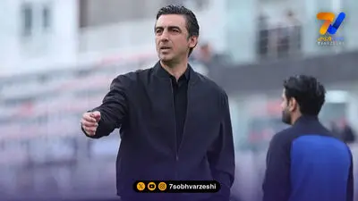 سرمربی خیبر: با بازیکن ۲۰۰ میلیاردی باید بین ۸ تیم برتر جام جهانی باشیم!