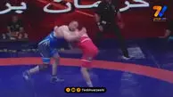 کشتی نزدیک حسن یزدانی و آذرپیرا