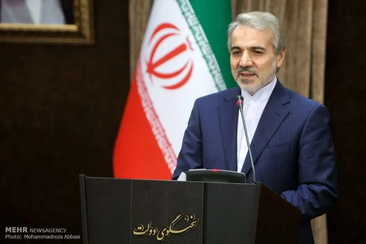 دست به نامه شدن احمدی‌نژاد خوب است