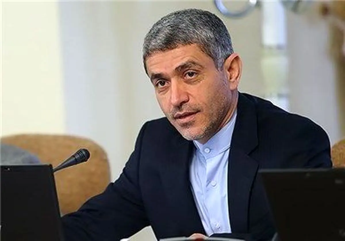 طیب‌ نیا: زمان توزیع سیب‌ زمینی، چرا حرف نزدید