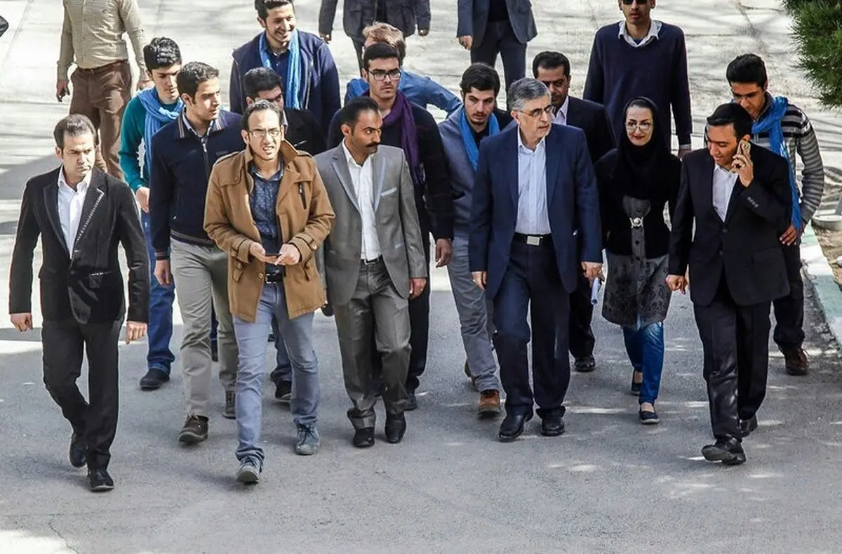 تشکیل پرونده قضایی برای کرباسچی به دلیل شائبه توهین به مدافعان حرم