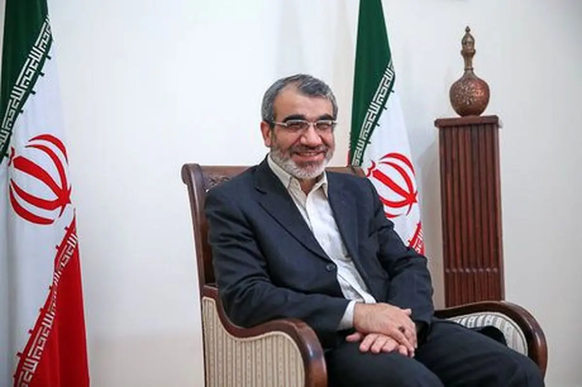 تفسیر فوتبالی کدخدایى از مناظره هاى انتخاباتى