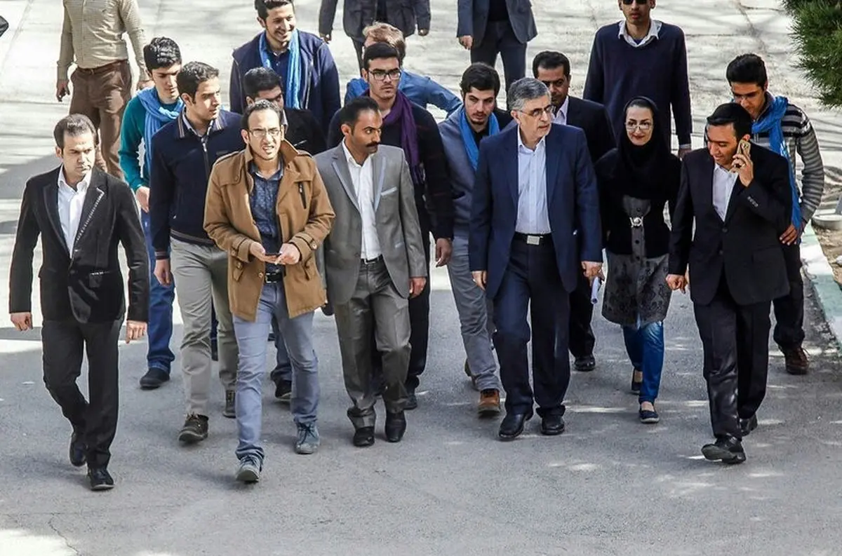 غلامحسین کرباسچی دوباره دبیرکل کارگزاران شد