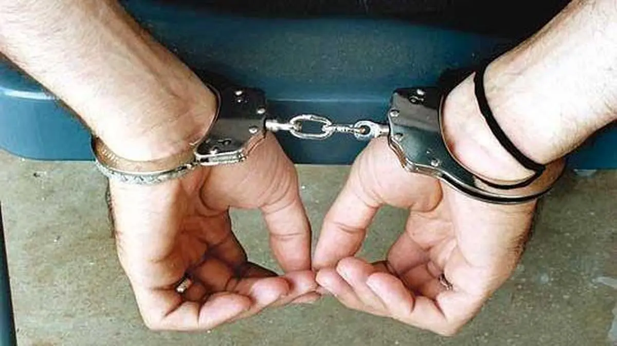 ٢ نفر از اعضای مرتبط با منافقین در کرج دستگیر شدند