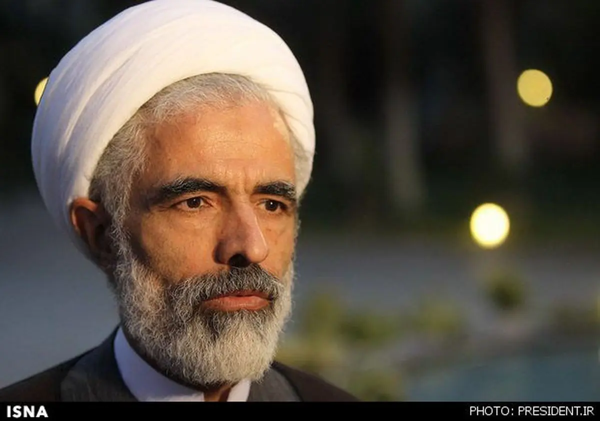 مجید انصاری: ستاد اقامه نماز جمعه تهران رسما از مردم و رئیس جمهور عذرخواهی کند