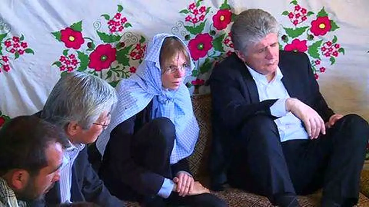 عکس: روسری عجیب کارمند سازمان ملل!