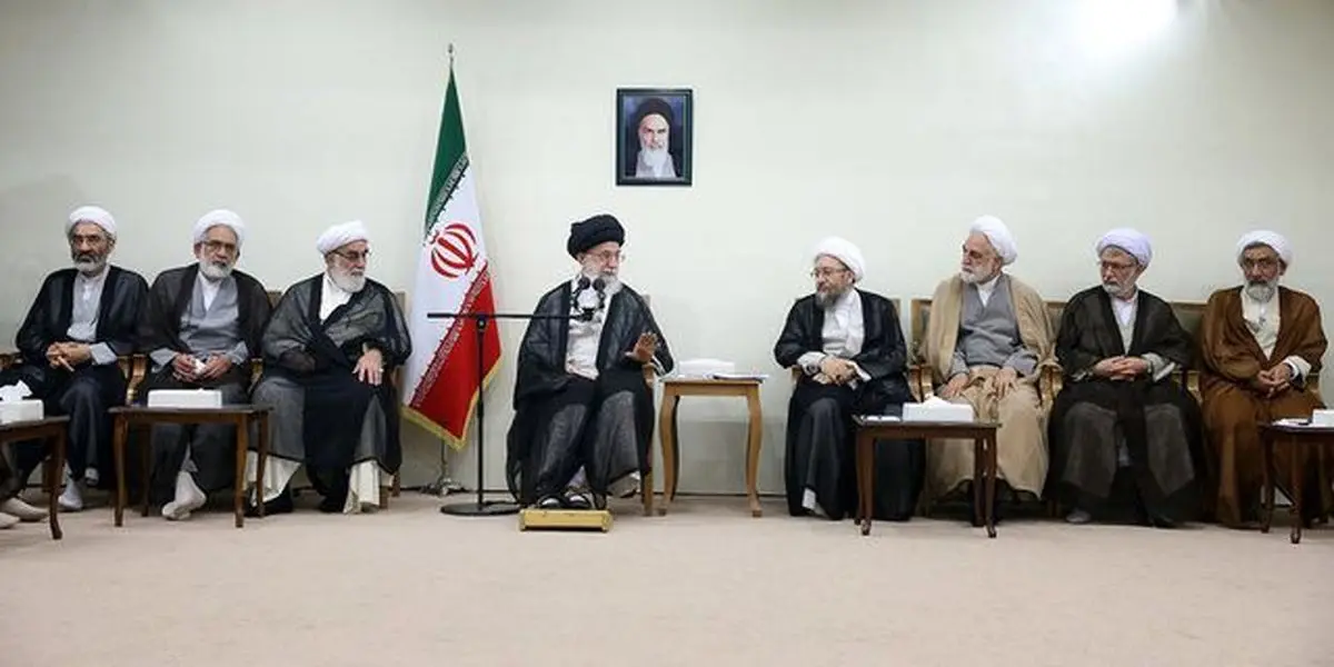 رهبر انقلاب:قوه قضائیه پرچمدار حمایت از حقوق عمومی و آزادی‌های مشروع مردم شود