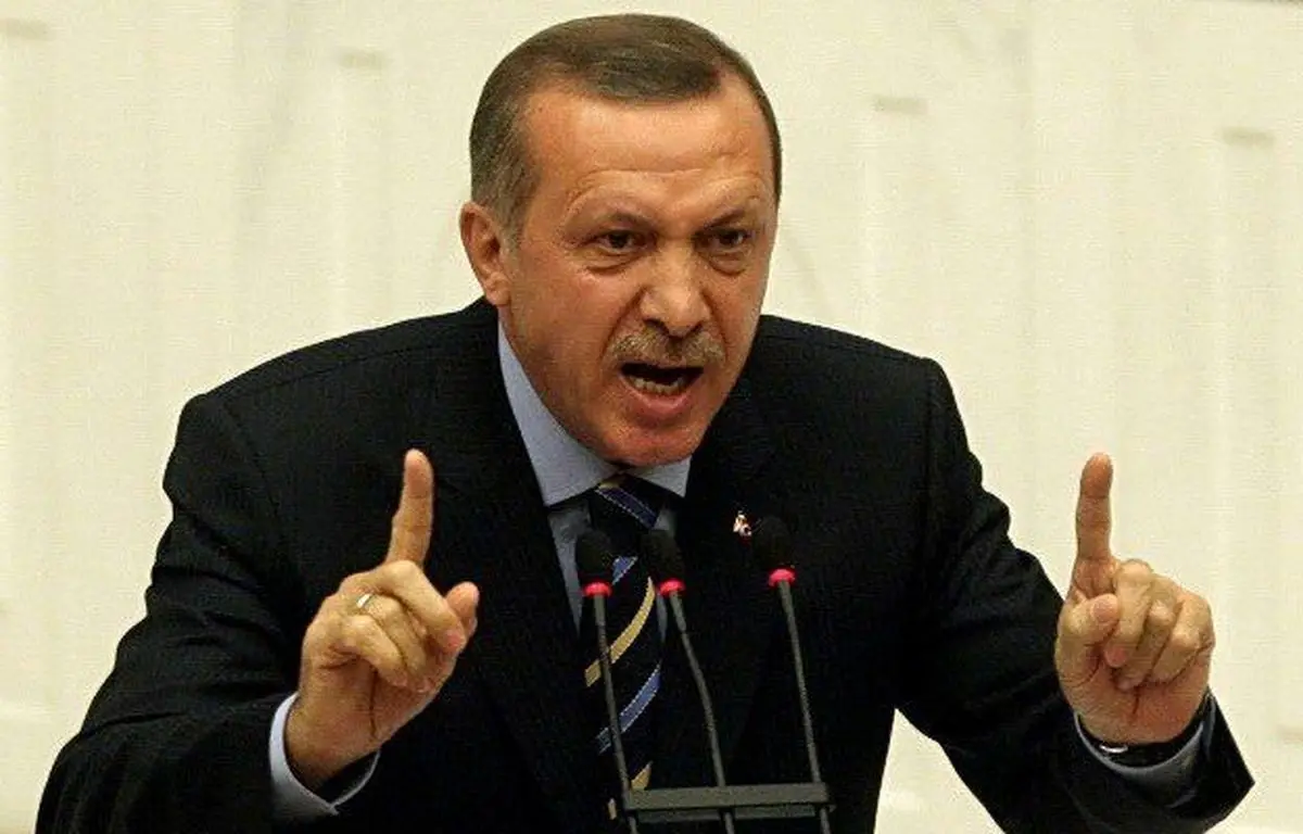 اردوغان: گردن خیانت کاران را خواهیم زد