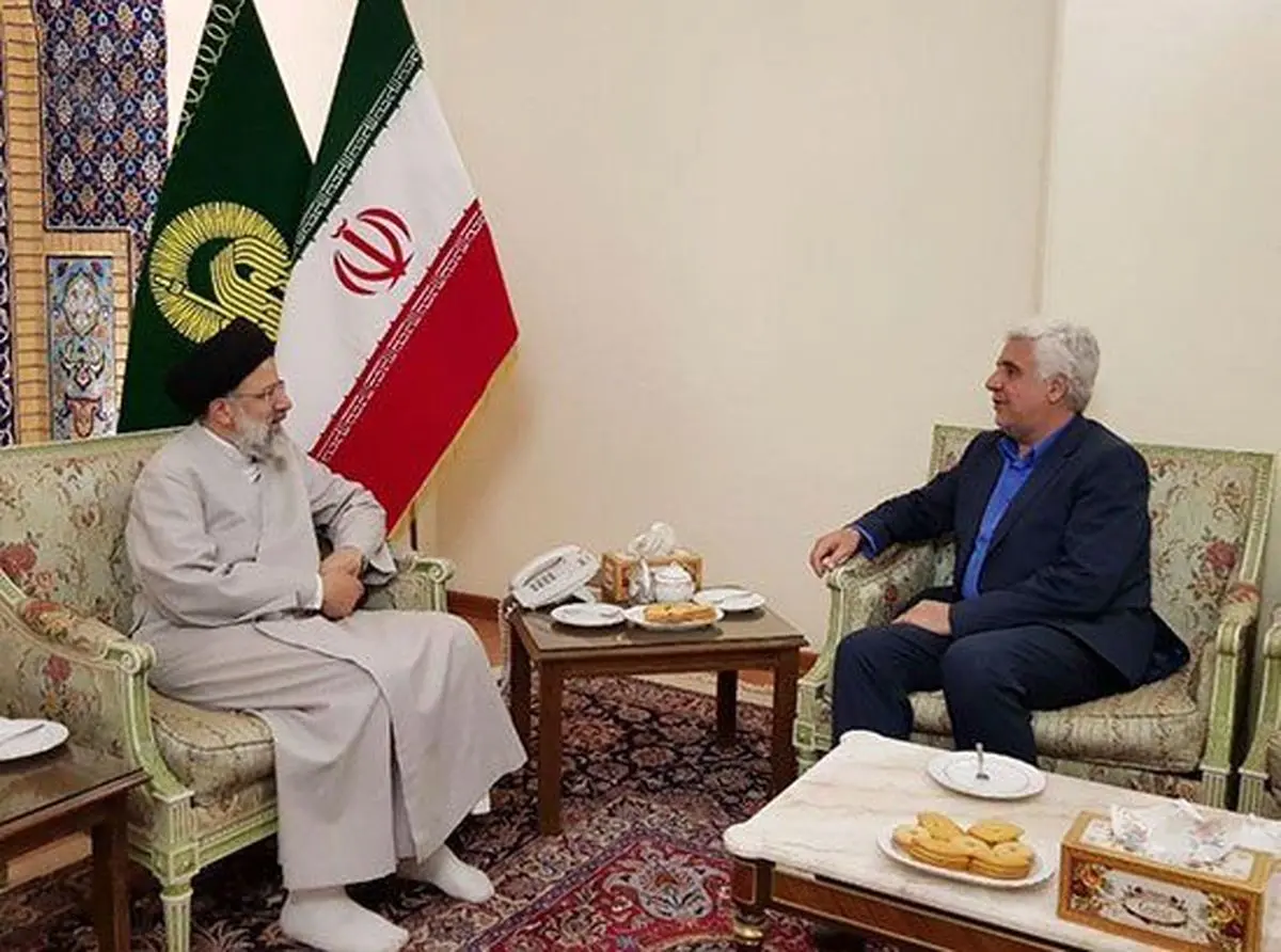 گلایه زائری از دیدار فرهاد رهبر با رئیسی
