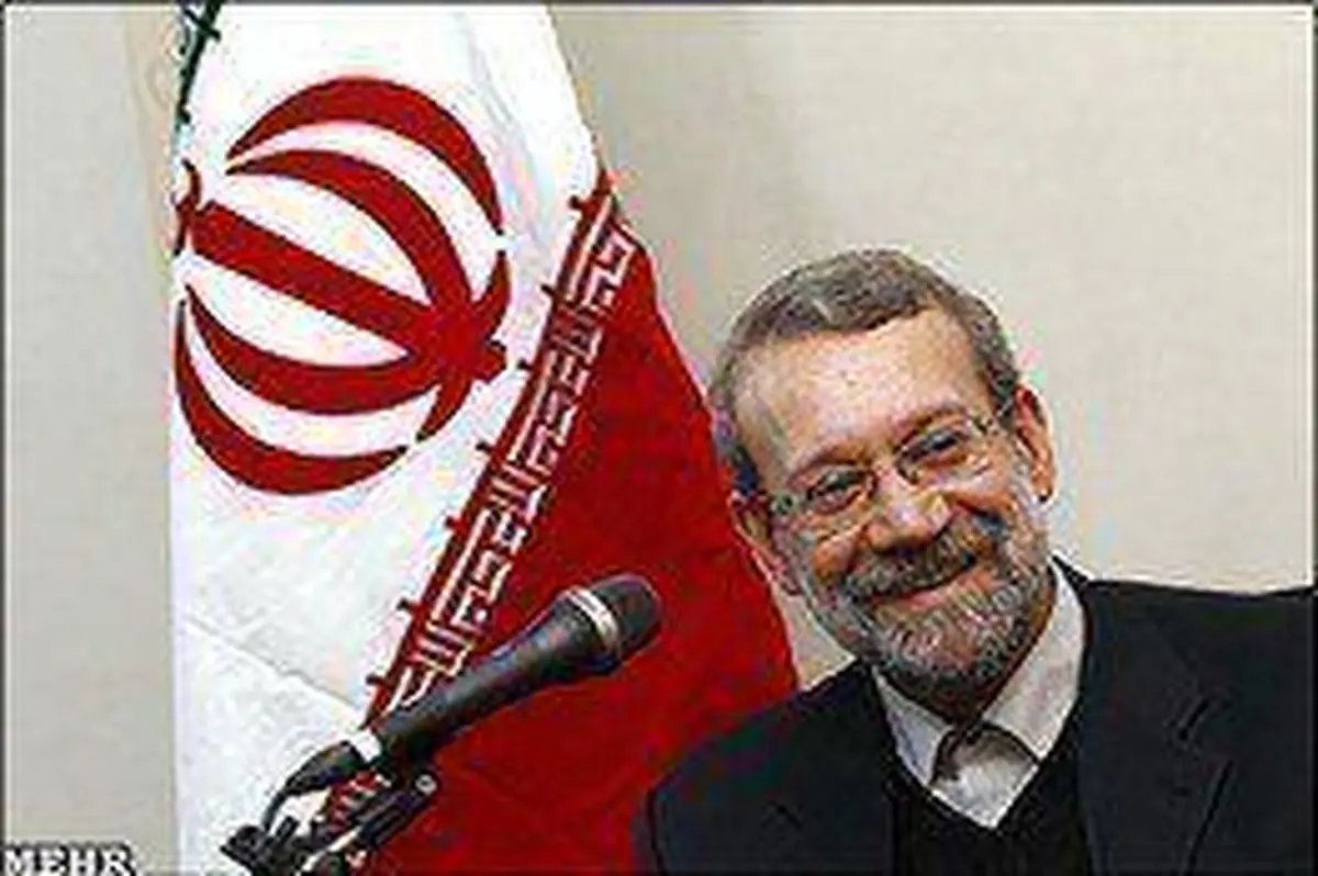 مزاح لاریجانی با وزیر بهداشت درباره عمل چشم سیاسیون
