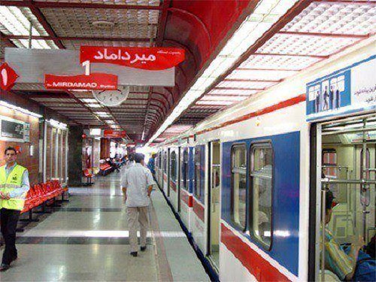 روز پرحادثه در مترو تهران؛ خودکشی زن میانسال ناکام ماند