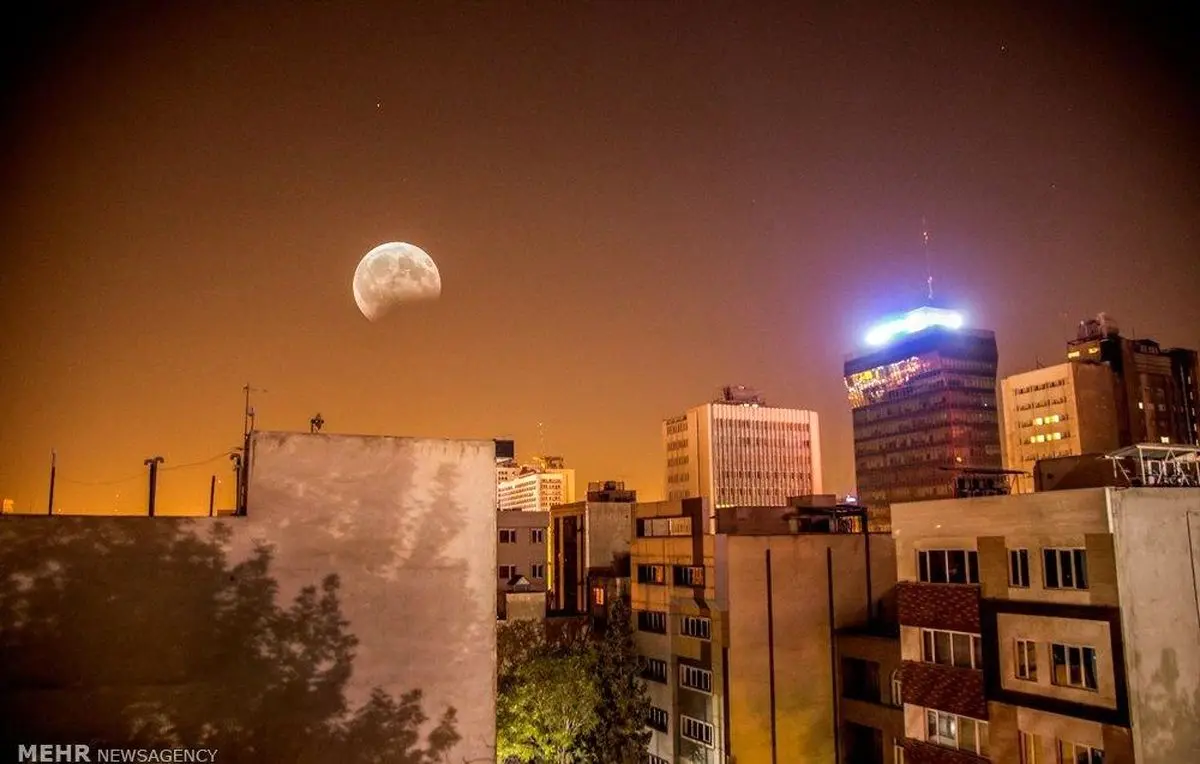 تصاویر دیدنی از ماه‌گرفتگی آسمان ایران