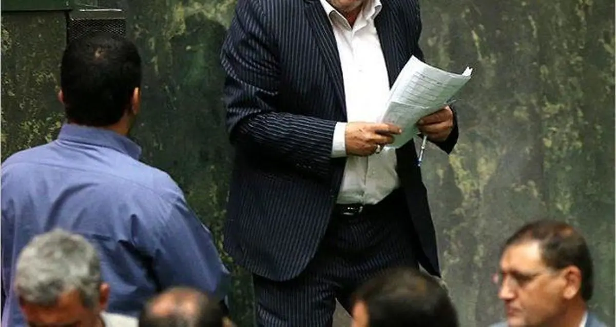 نطق میان دستور متفاوت نماینده خمینی شهر در جلسه امروز مجلس