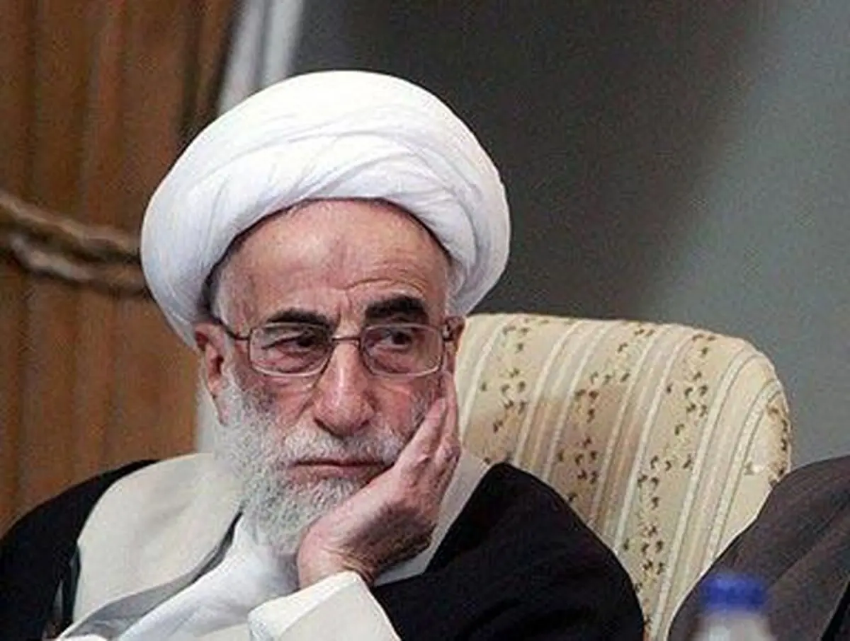 نظر آیت الله جنتی درباره سلفی گرفتن با موگرینی