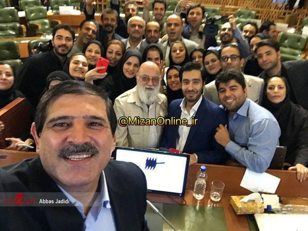 آخرین سلفی عباس جدیدی با شورای شهر چهارم/ عکس