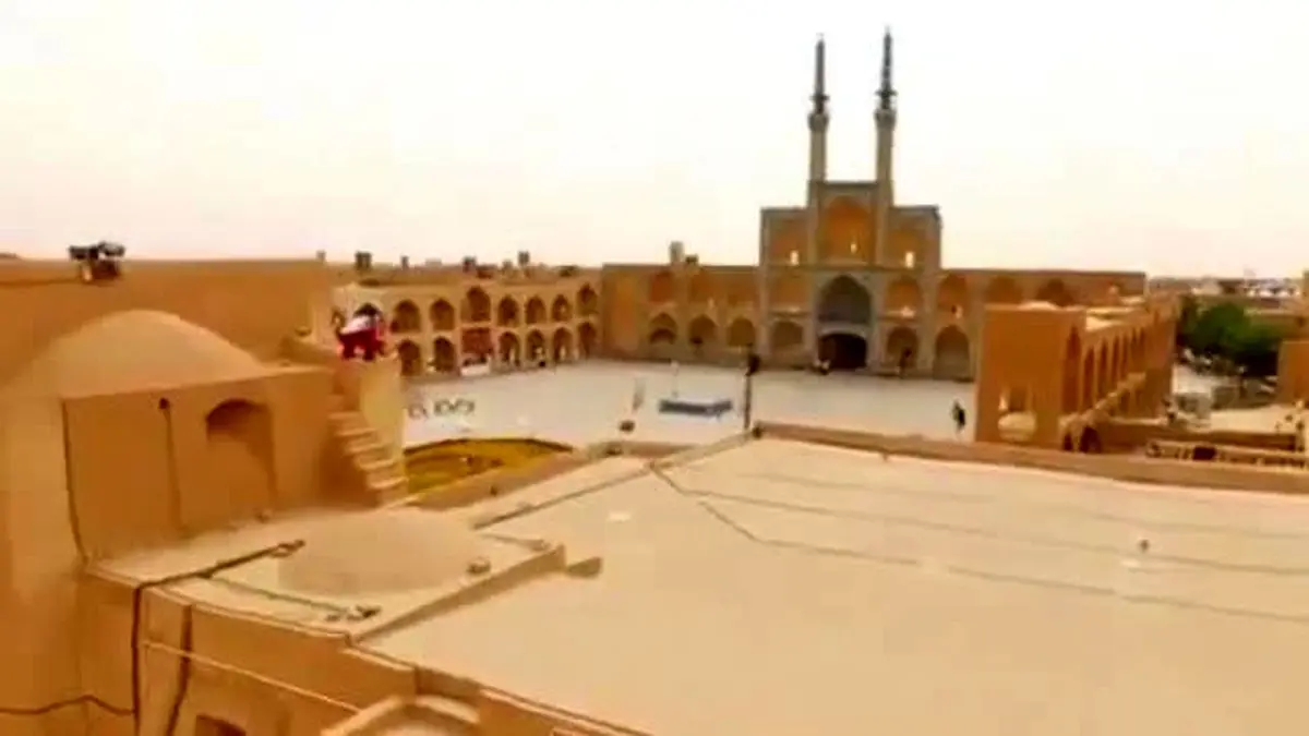 ویدیو هفت|تصاویر زیبا از اجرای پارکور در بافت سنتی معماری یزد