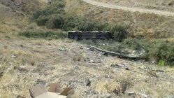 چه اتفاقی برای اتوبوس سقوط کرده به دره ۱۰۰متری افتاد؟
