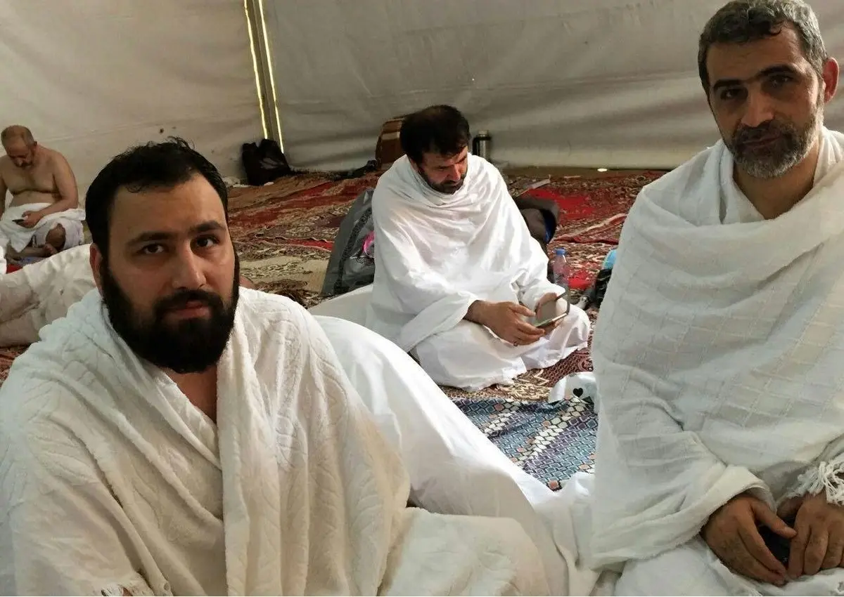 نوه امام خمینی در لباس احرام