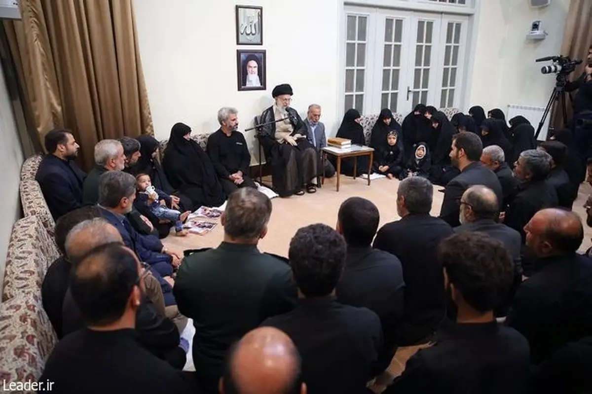 گزارش تصویری؛ دیدار خانواده شهید محسن حججی با رهبر انقلاب