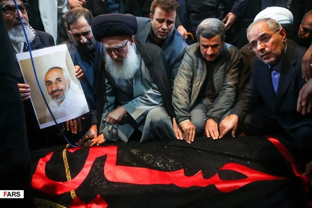 چه کسانی در مراسم تشییع برادر احمدی‌نژاد حاضر شدند؟