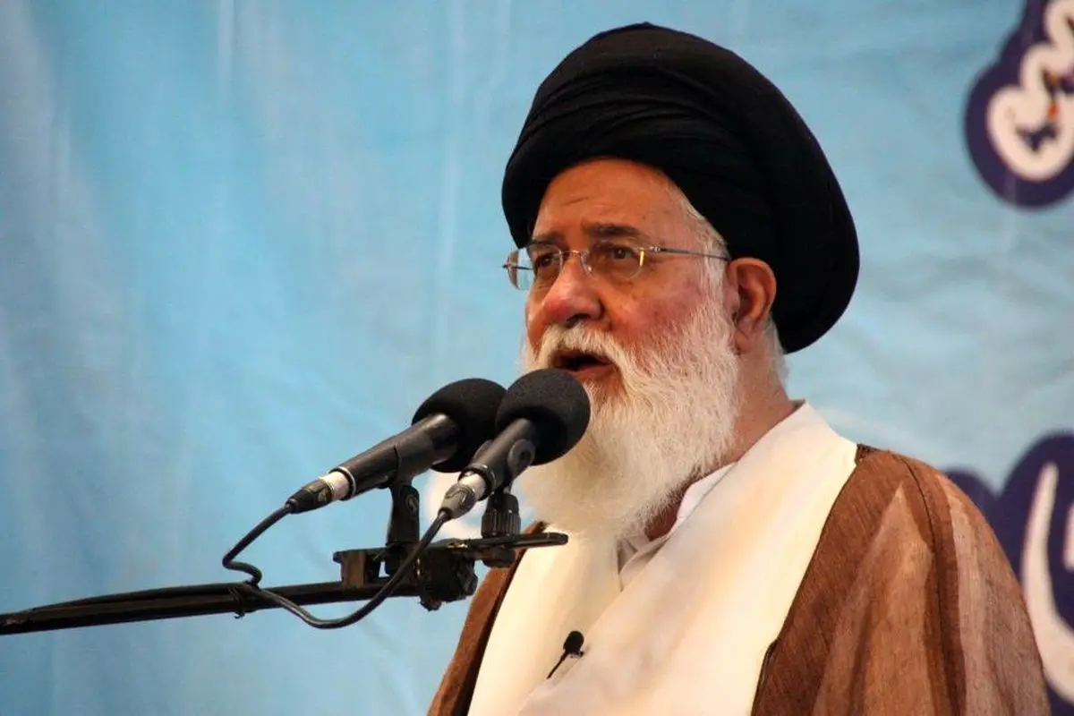 طعنه امام جمعه مشهد به وزیر جوان ارتباطات
