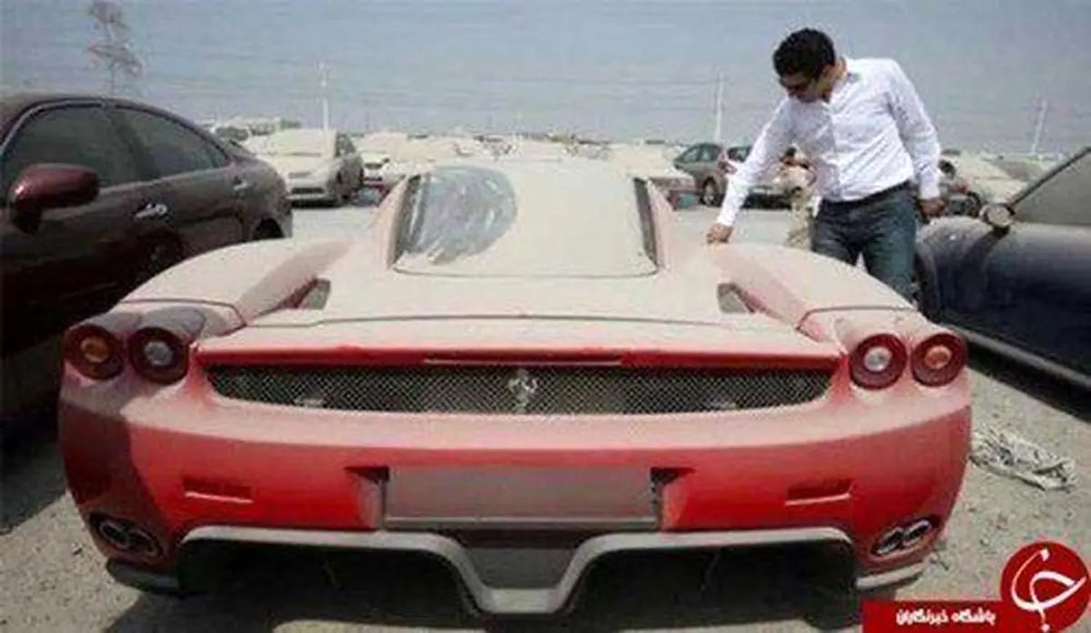 خودرو‌های میلیاردی در دبی خاک می‌خورد