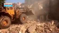 ویدیو هفت|سقوط سنگ بزرگ روی منازل مسکونی در شهر اهواز