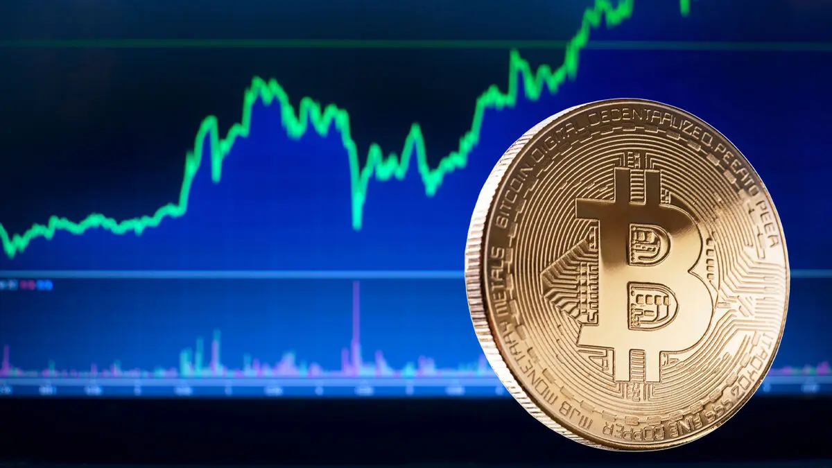 بیت‌کوین نزدیک به ۹۲ هزار دلار — کاهش فشار فروش، اما تقاضا همچنان ضعیف است