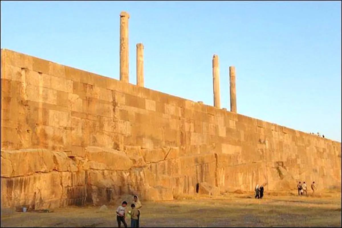 از بناهای هخامنشی تا مسکن مهر/ داستان یک فروپاشی