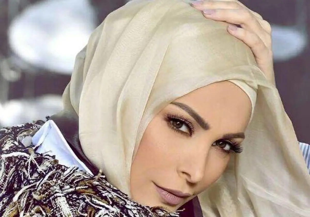 امل حجازی خواننده معروف لبنانی محجبه شد