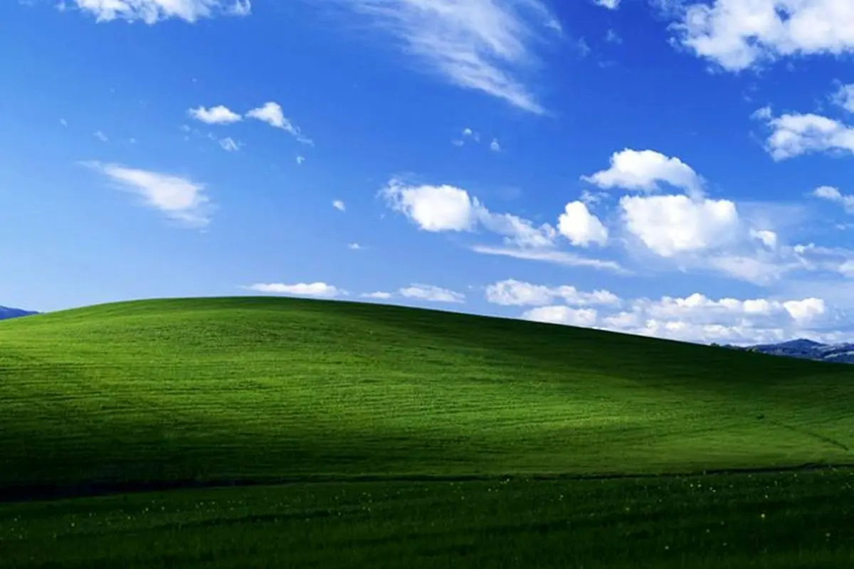 با عکاس تصویر پس‌ زمینه ویندوز XP آشنا شوید