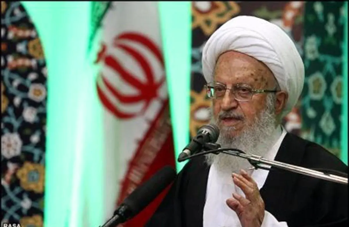 آیت‌الله مکارم شیرازی: فضای مجازی ابزار انتشار دروغ و تهمت شده است