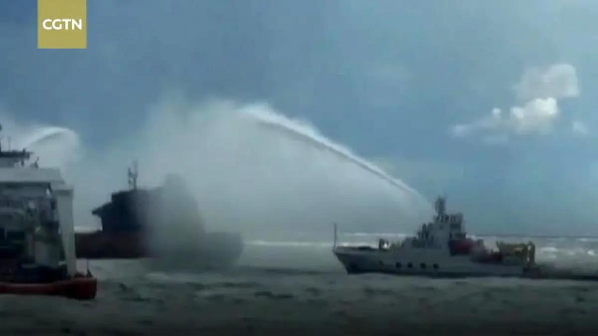 ویدیو هفت| تصاویر جدید از انتقال دو پیکر  ملوانان ایرانی نفتکش ایرانی