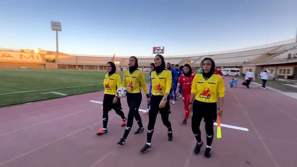 طوفان قرمز در لیگ برتر زنان؛ ورود پرسپولیس و ایستا البرز به زمین!