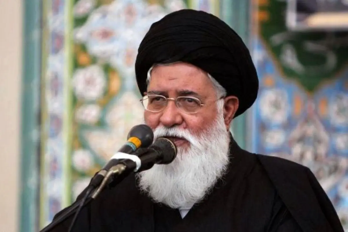 علم‌الهدی: سطح معیشتی طلاب باید افزایش یابد