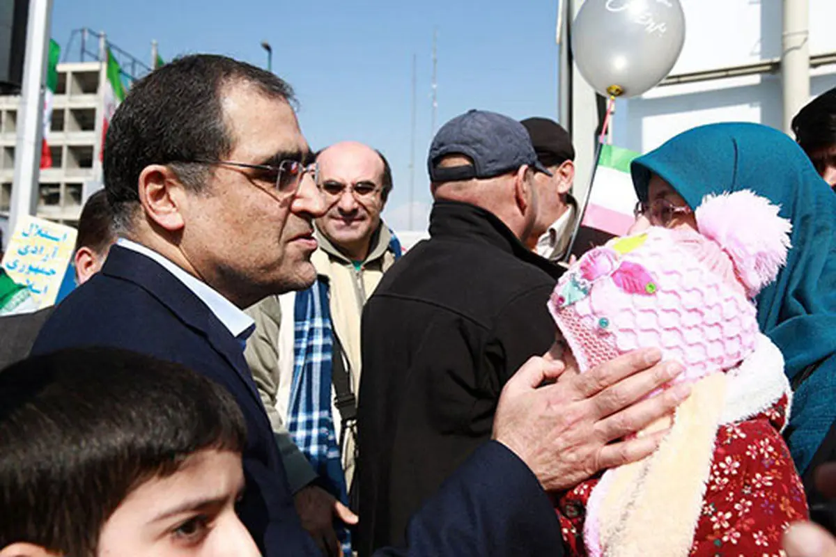 معاینه سرپایی توسط آقای وزیر