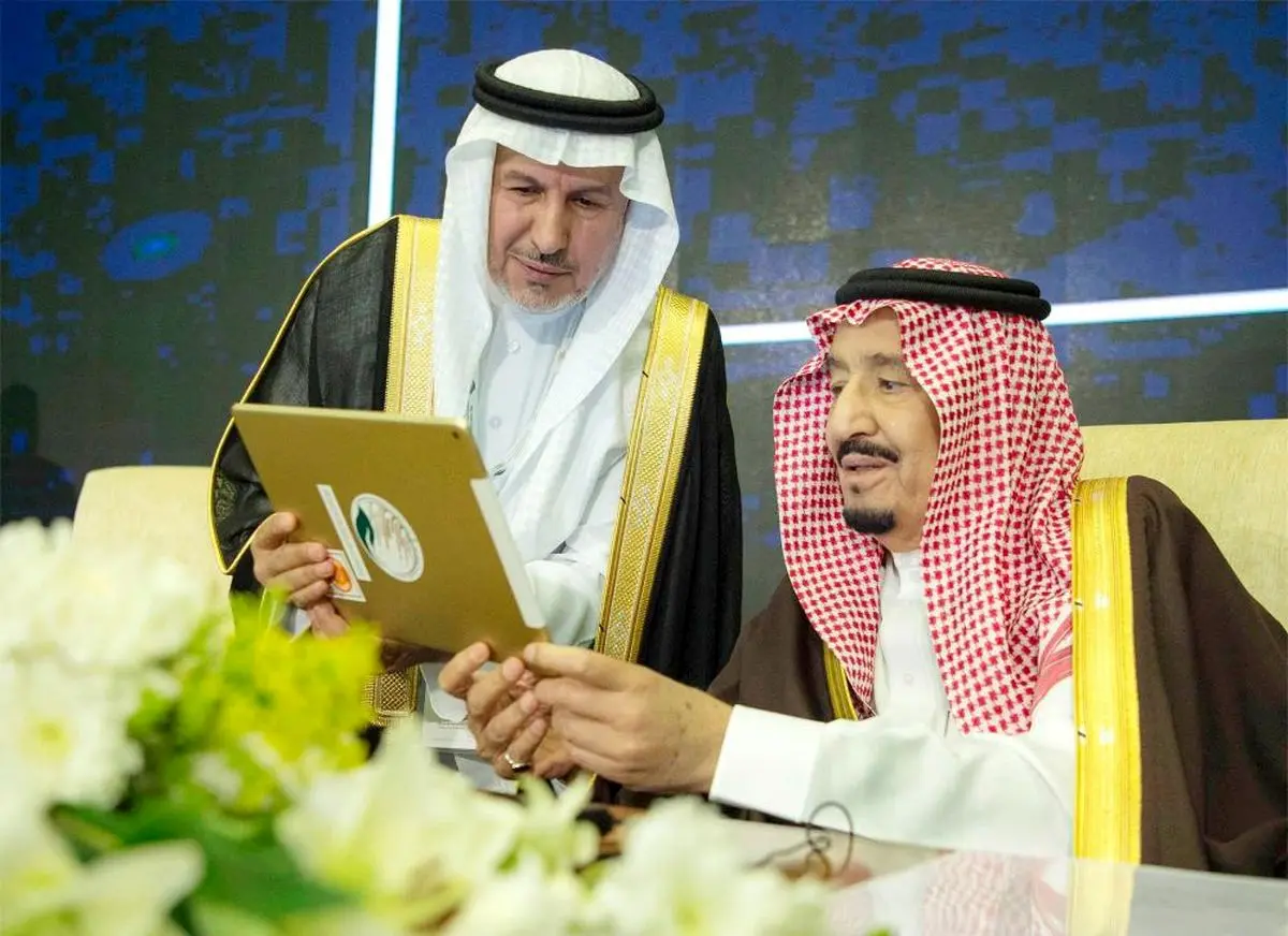 پادشاه عربستان شماری از مقامات عالی‌رتبه این کشور را برکنار کرد