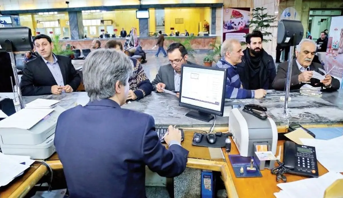 مالیات عیدی و پاداش آخر سال کارمندان و کارگران چگونه محاسبه می‌شود؟
