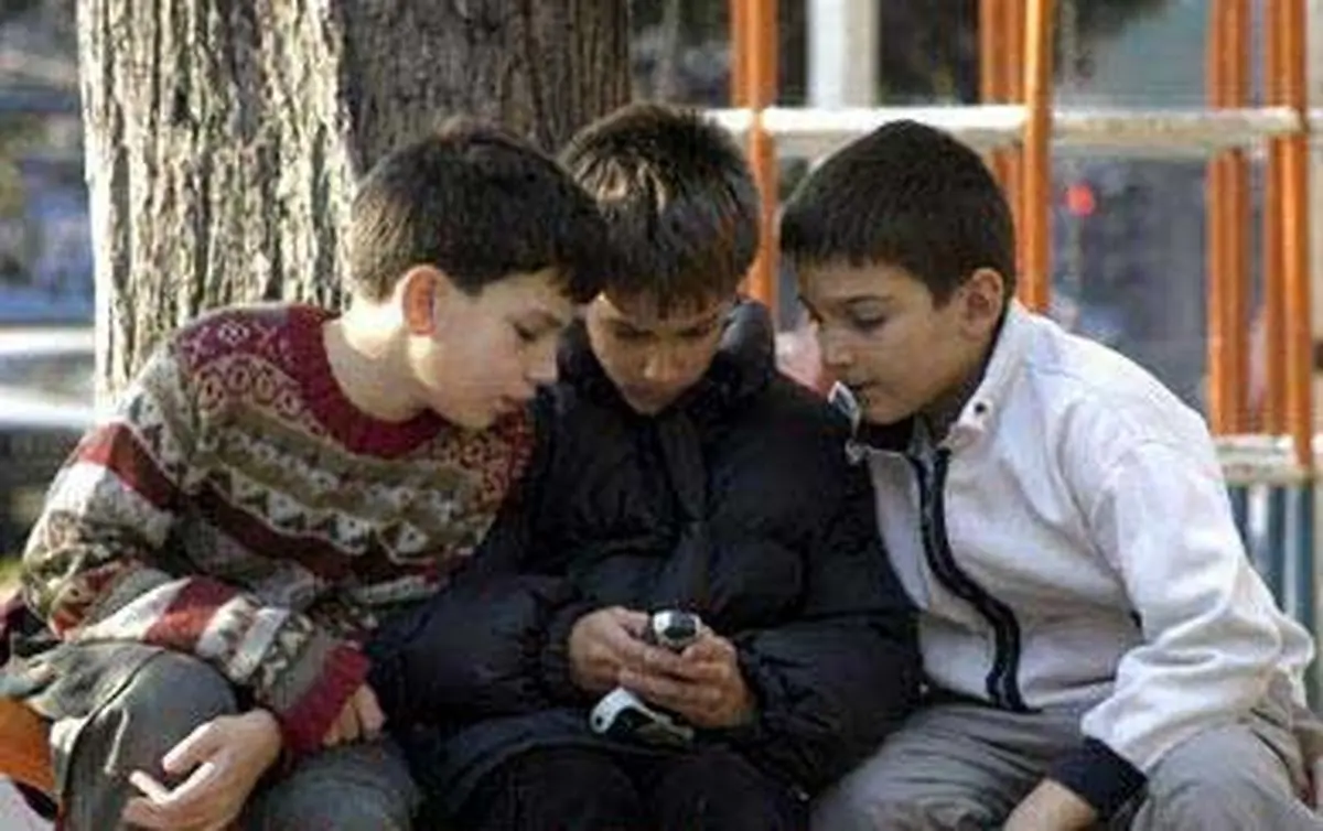 فرصت۶ماهه به اپراتورها برای ارائه سیم کارت کودکان