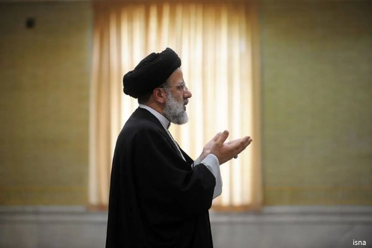 نظر رئیسی درباره مالیات آستان قدس