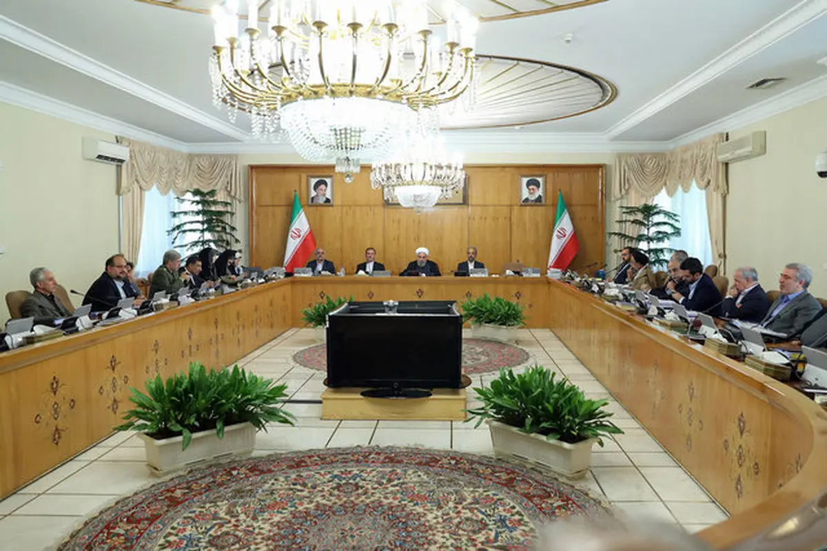 رئیس جمهور در جلسه هیات دولت:امروز روزی نیست که همدیگر را پای میز سوال ببریم
