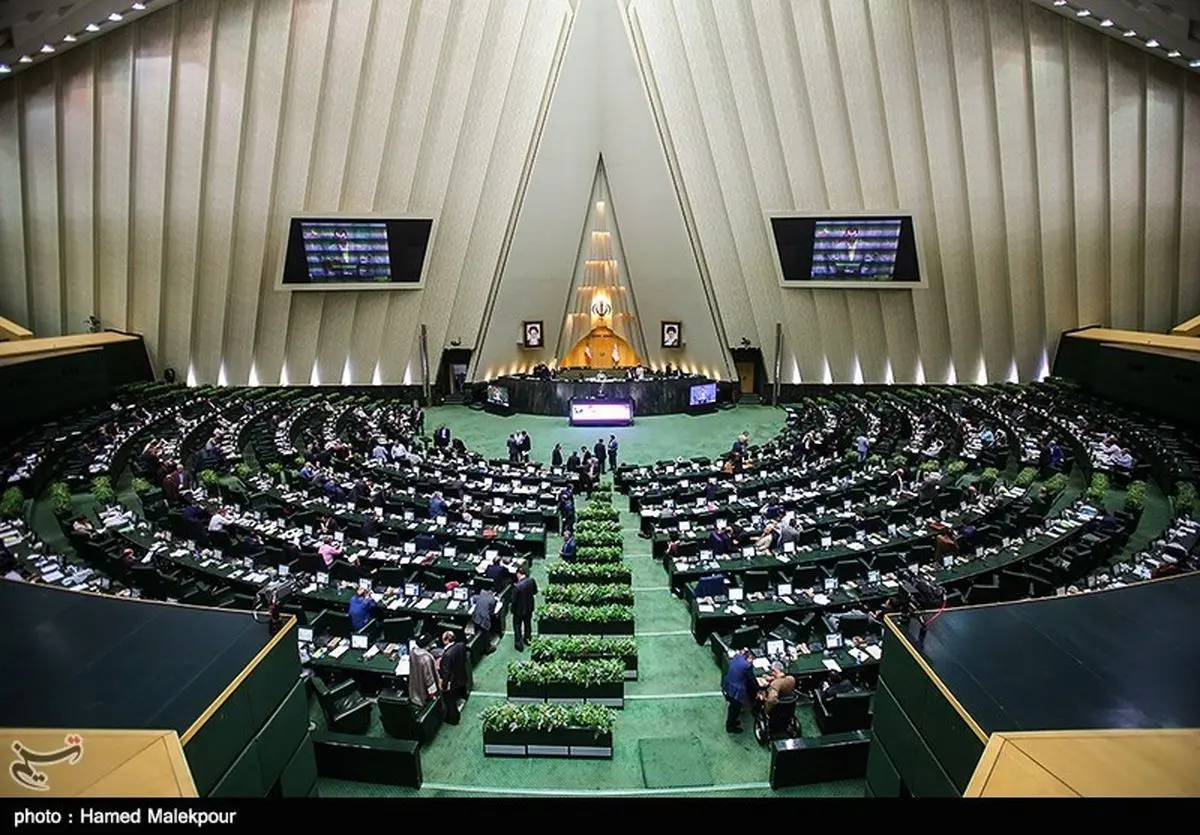 نماینده مجلس: با فیلترینگ و رواج فیلترشکن‌ها از چاله به یک چاه عمیق افتاده‌ایم