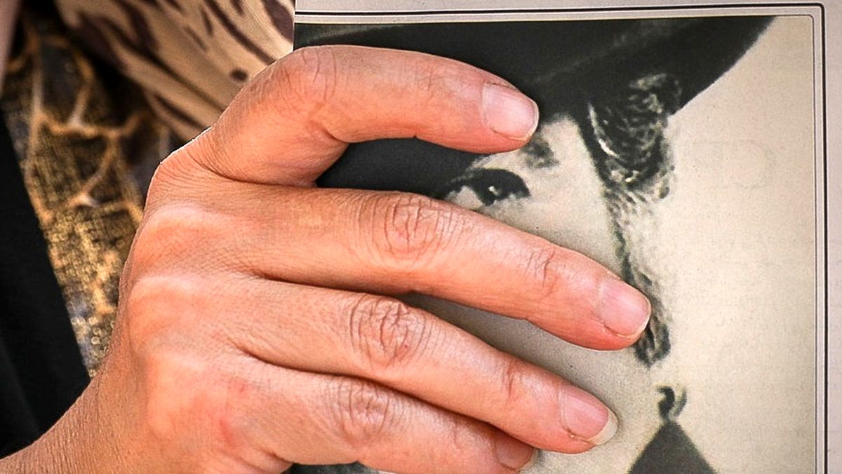 گزارش تصویری از جمعیت حاضر در مراسم بدرقه ناصر ملک مطیعی