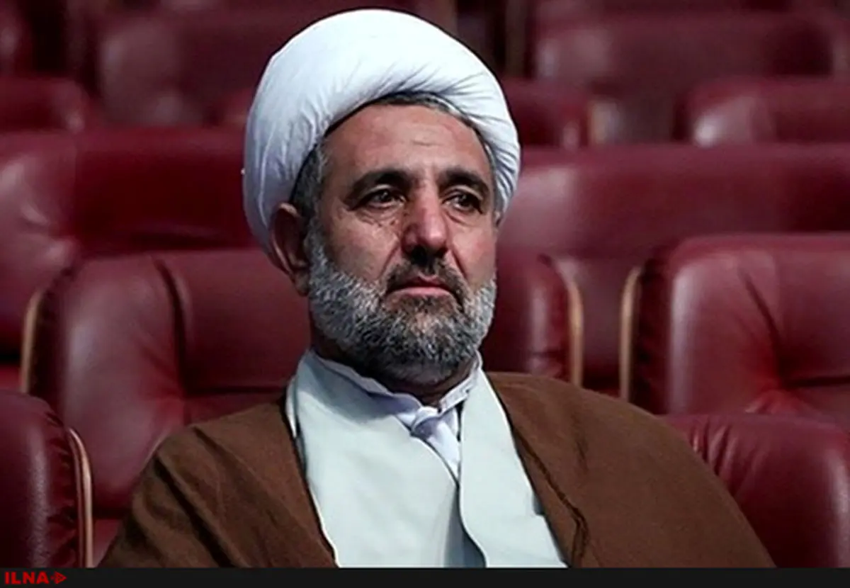 نماینده قم به روحانی: مشکل مردم ما پخش نکردن مسابقات ورزشی زنان است؟