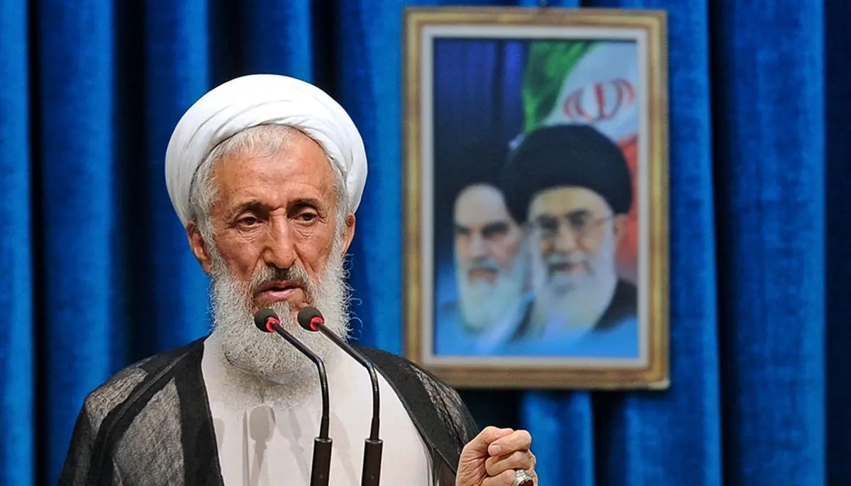 امام جمعه تهران: مسئولان توبه کنند و درد مردم را بفهمند، لبخند نزنند