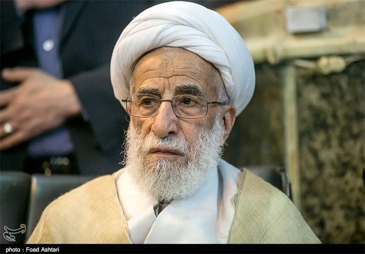 آیت‌الله جنتی: غصه بیکاری و گرانی را می‌خورم