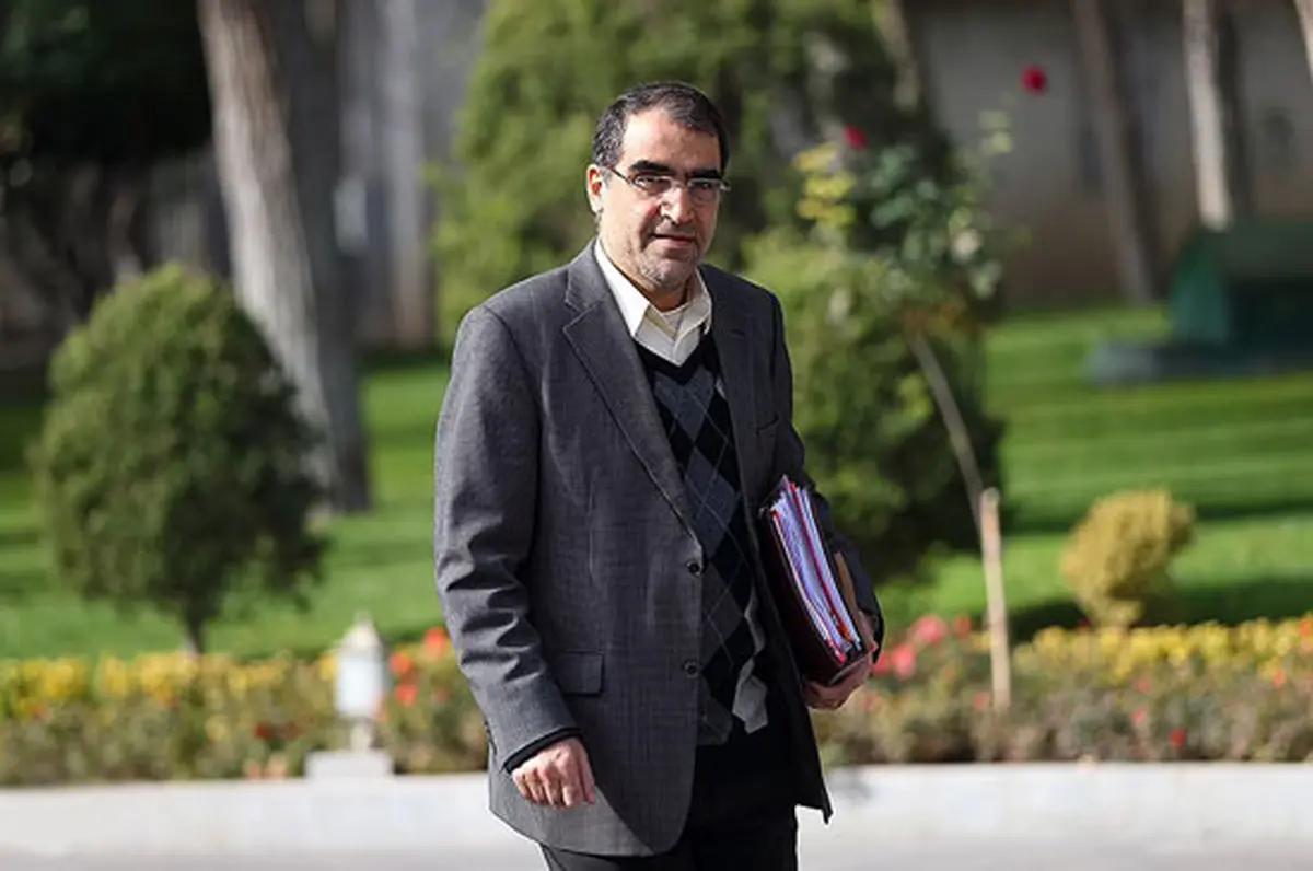 وزیر بهداشت با تاخیر خواستار انتشار اسامی واردکنندگان دارو با ارز دولتی شد